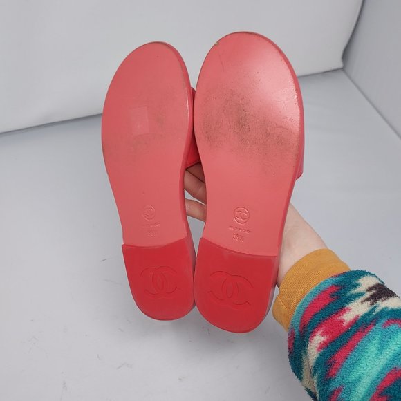 Chanel Cambon Mules RED CC Flat Slip on Sandals - Picture 3 of 9